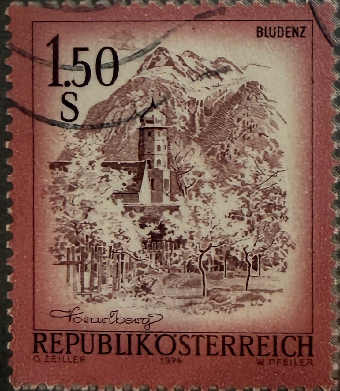 🏔️ Paisajes alpinos en la filatelia europea.

Esta estampilla de Republik Österreich (Austria) representa la ciudad de Bludenz, situada en la región de Vorarlberg, rodeada por los impresionantes paisajes de los Alpes.

🔎 Dato curioso: Bludenz es conocida como la “puerta de los Alpes”, ya que desde allí se accede a importantes zonas montañosas y rutas históricas del oeste de Austria.

#Filatelia #Austria #Bludenz #Alpes #StampCollecting